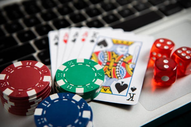 Betting and action screen Player action buttons and betting interface